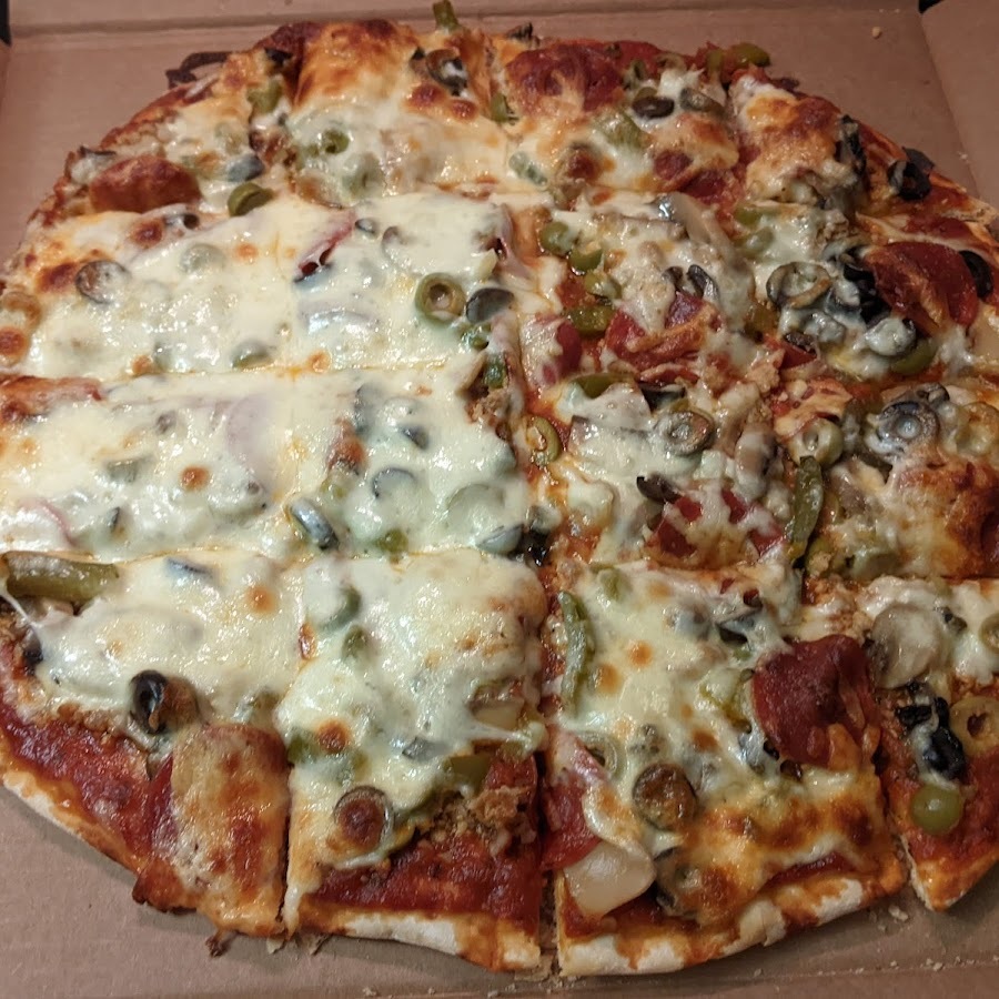 Gulotta's Pizza · 1002 11th St, Rockford, IL 61104